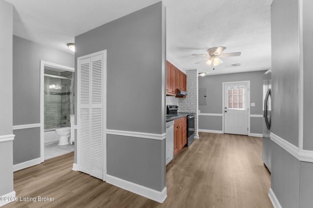 6108 Potts Ln, Crestwood, KY 40014