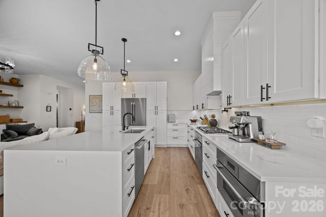 312 Avery Trail Drive, Arden, NC 28704