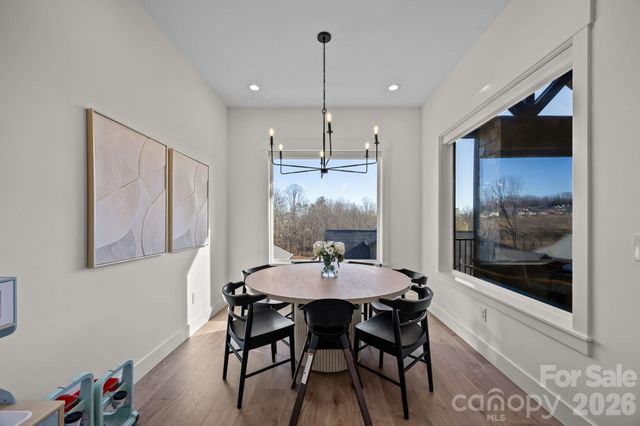 312 Avery Trail Drive, Arden, NC 28704