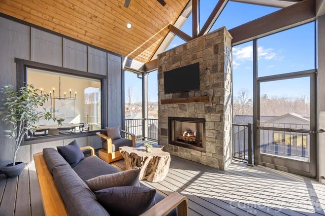 312 Avery Trail Drive, Arden, NC 28704