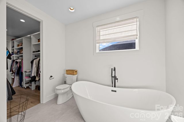 312 Avery Trail Drive, Arden, NC 28704