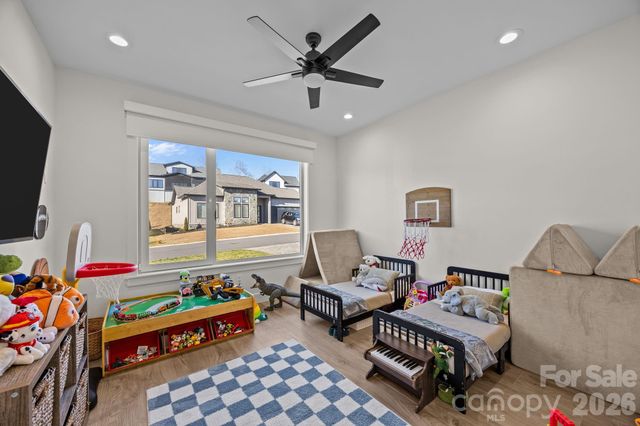 312 Avery Trail Drive, Arden, NC 28704