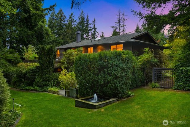 21803 NE 17th Court, Sammamish, WA 98074