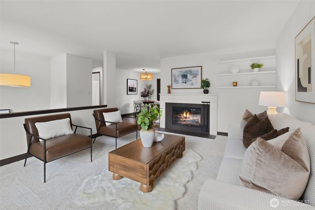 21803 NE 17th Court, Sammamish, WA 98074