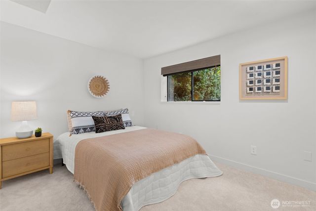 21803 NE 17th Court, Sammamish, WA 98074