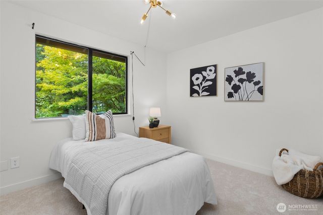 21803 NE 17th Court, Sammamish, WA 98074