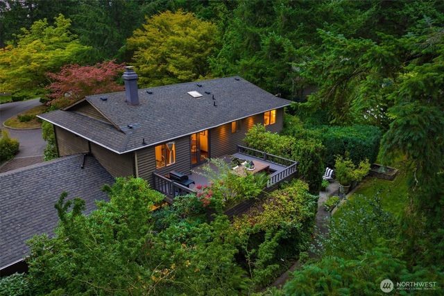 21803 NE 17th Court, Sammamish, WA 98074
