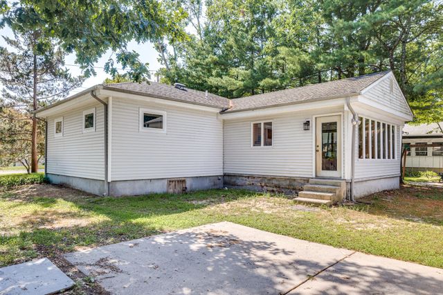 5 WOODLAND AVE, Medford, NJ 08055