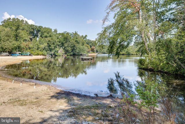 5 WOODLAND AVE, Medford, NJ 08055