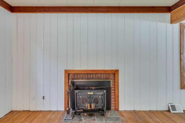 5 WOODLAND AVE, Medford, NJ 08055