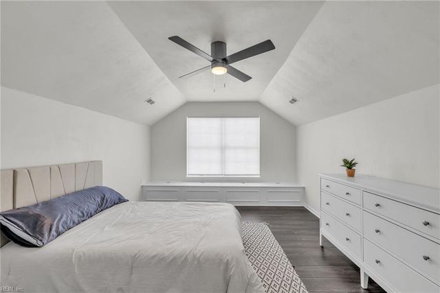 1892 Somersby LN, Virginia Beach, VA 23456