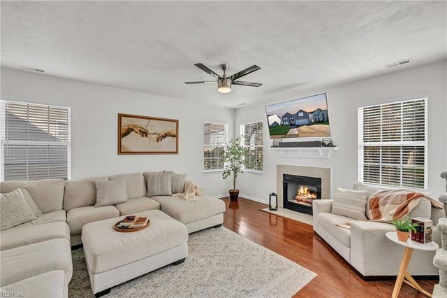 1892 Somersby LN, Virginia Beach, VA 23456