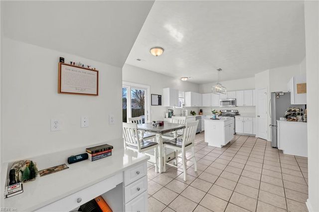 1892 Somersby LN, Virginia Beach, VA 23456