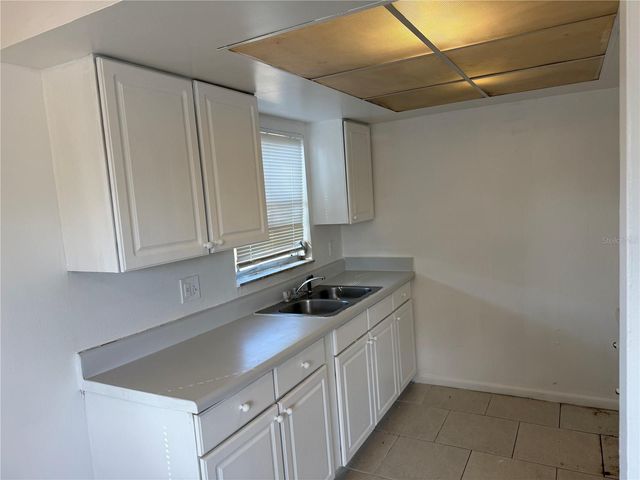 209 NW JEFFERSON CIRCLE N 10, St Petersburg, FL 33702