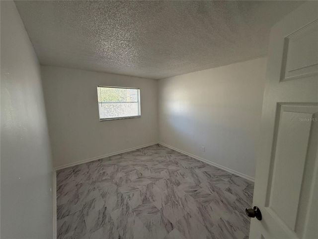 209 NW JEFFERSON CIRCLE N 10, St Petersburg, FL 33702