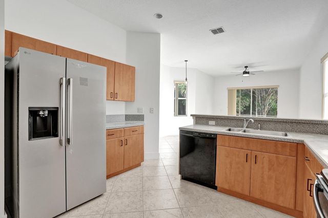 118 NW Pleasant Grove Way, Port St Lucie, FL 34986