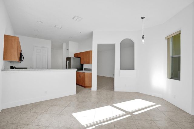 118 NW Pleasant Grove Way, Port St Lucie, FL 34986