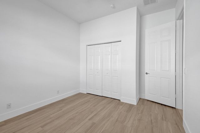 118 NW Pleasant Grove Way, Port St Lucie, FL 34986