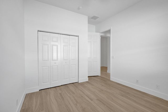 118 NW Pleasant Grove Way, Port St Lucie, FL 34986