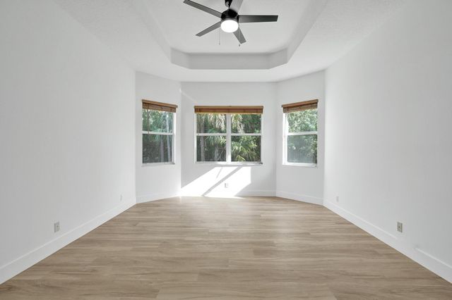 118 NW Pleasant Grove Way, Port St Lucie, FL 34986