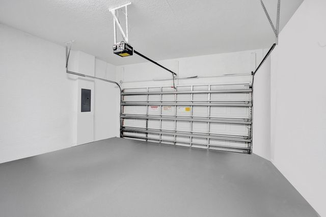 118 NW Pleasant Grove Way, Port St Lucie, FL 34986