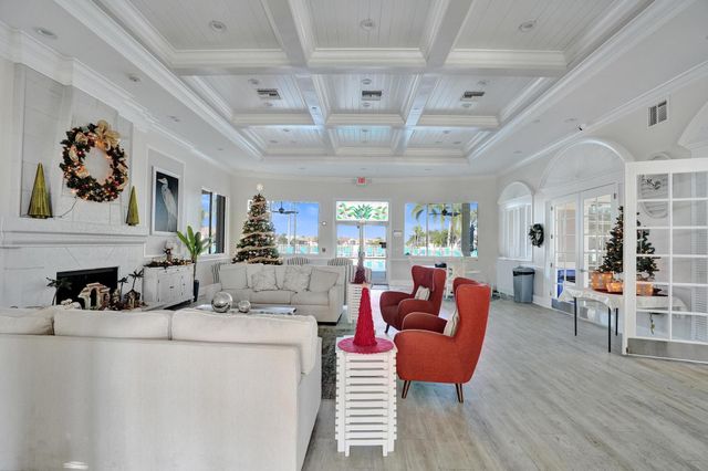 118 NW Pleasant Grove Way, Port St Lucie, FL 34986