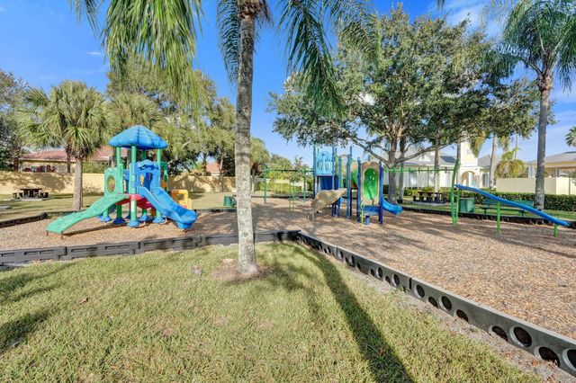 118 NW Pleasant Grove Way, Port St Lucie, FL 34986