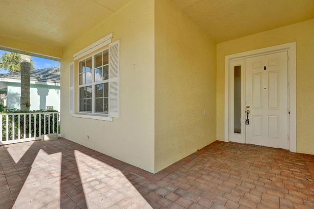 118 NW Pleasant Grove Way, Port St Lucie, FL 34986