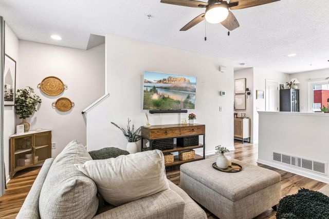 3117 Clover Ridge Drive, Chaska, MN 55318