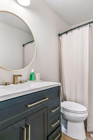 3117 Clover Ridge Drive, Chaska, MN 55318