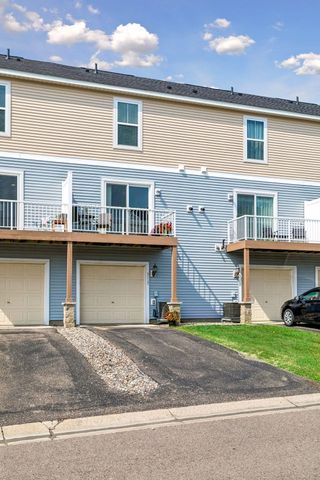3117 Clover Ridge Drive, Chaska, MN 55318