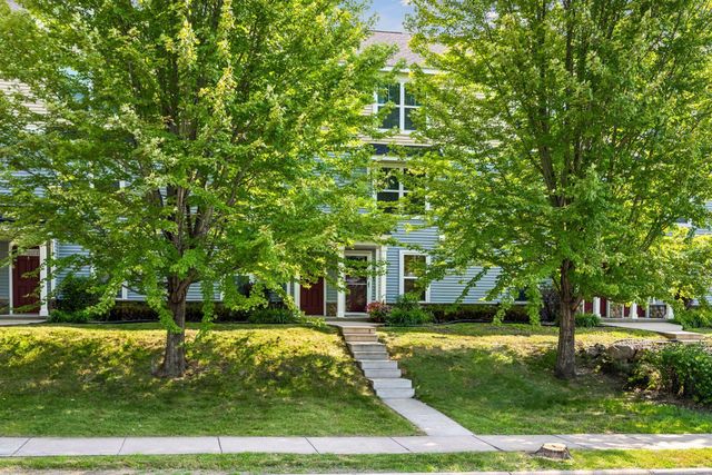 3117 Clover Ridge Drive, Chaska, MN 55318