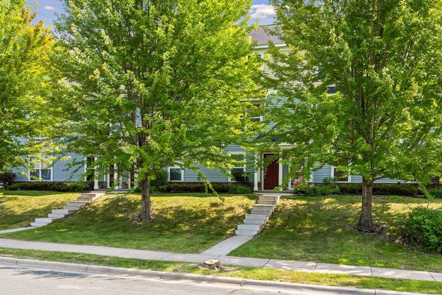 3117 Clover Ridge Drive, Chaska, MN 55318