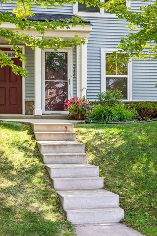 3117 Clover Ridge Drive, Chaska, MN 55318
