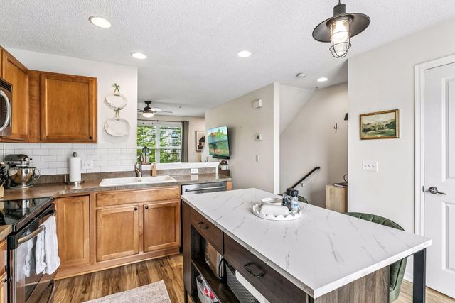 3117 Clover Ridge Drive, Chaska, MN 55318