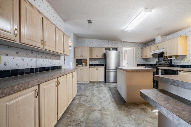 28200 OLD TRILBY ROAD, Brooksville, FL 34602