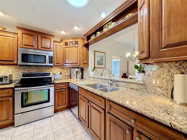 8641 SE 168TH KITTREDGE LOOP, The Villages, FL 32162