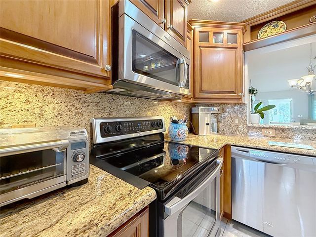 8641 SE 168TH KITTREDGE LOOP, The Villages, FL 32162