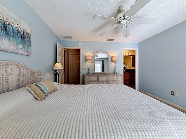 8641 SE 168TH KITTREDGE LOOP, The Villages, FL 32162