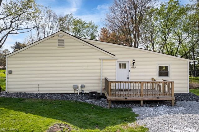 625 Moore Road, Akron, OH 44319