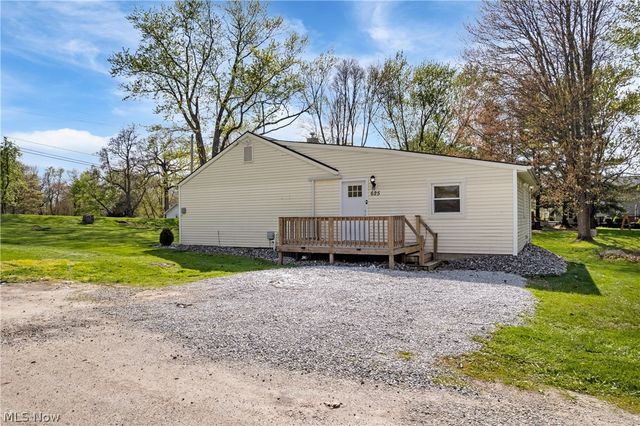 625 Moore Road, Akron, OH 44319