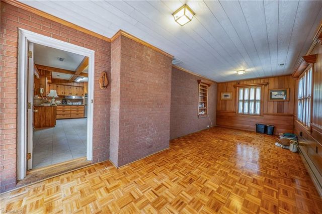 4018 Snyder Drive, Winston-salem, NC 27127