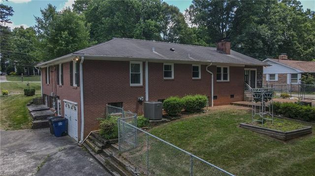 4018 Snyder Drive, Winston-salem, NC 27127