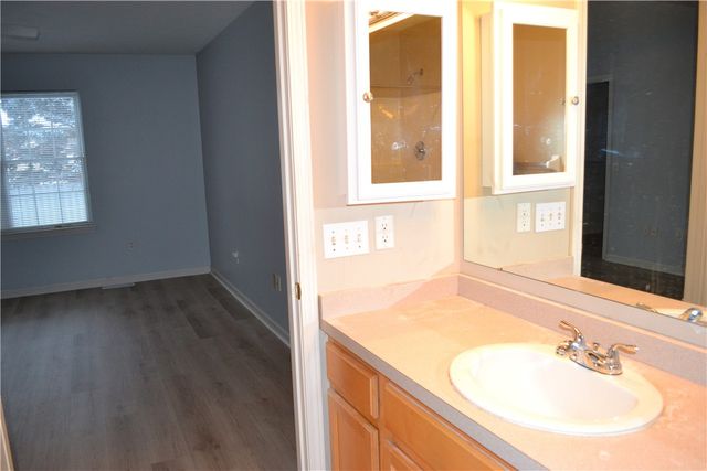 24 Amberwood Place, Greece, NY 14626