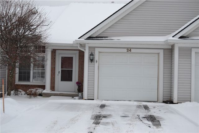 24 Amberwood Place, Greece, NY 14626