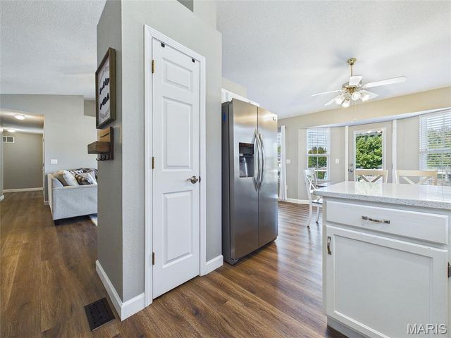 115 Shadowbrooke, Troy, IL 62294