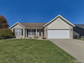 115 Shadowbrooke, Troy, IL 62294