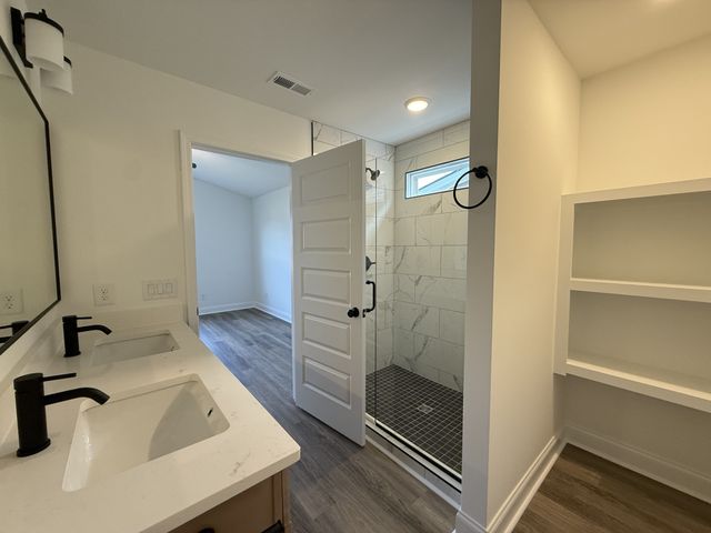 2092 Melanie Dr, Springfield, TN 37172