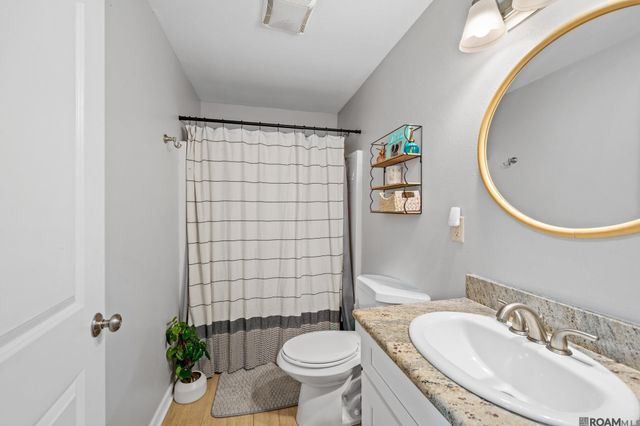 7470 Linda Lee Dr, Denham Springs, LA 70706