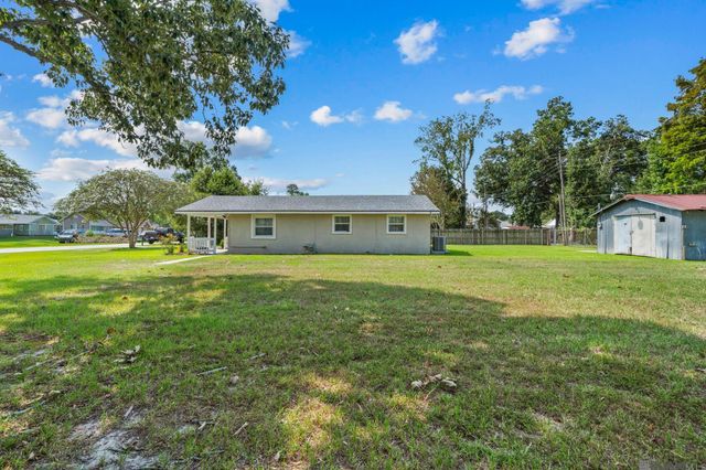 7470 Linda Lee Dr, Denham Springs, LA 70706